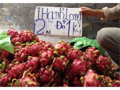 Trái Cây Giá Rẻ Dồn Ứ Chợ Sài Gòn