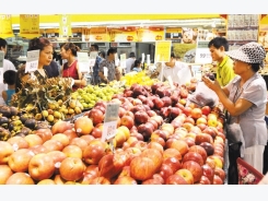 Vietnam seeks to restrain fruit, vegetable imports