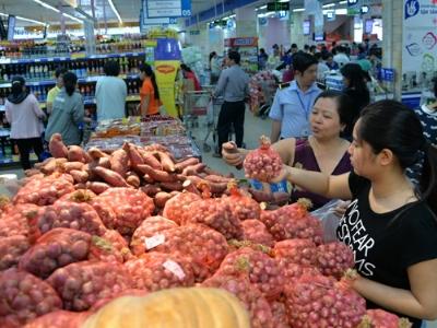 Saigon Co.op ký hợp đồng bao tiêu hơn 100 tấn hành tím Vĩnh Châu