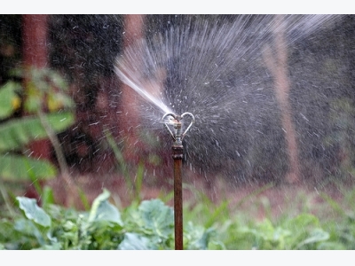 New technology extracts drinking water and crop fertiliser from air