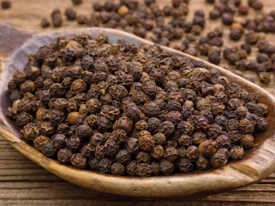 Pepper exports face difficulties for being examined in yellow channel