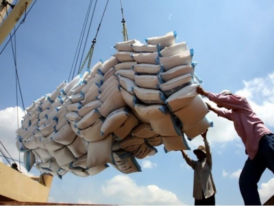 Local firms win bid to supply rice for Philippines