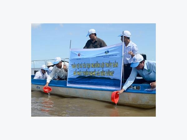 Cà Mau thả thủy sản giống ra khu Ramsar