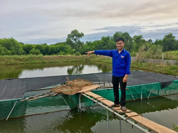 Chàng thanh niên từ bỏ lương cao về nuôi cá Chình kiếm hàng trăm triệu mỗi năm